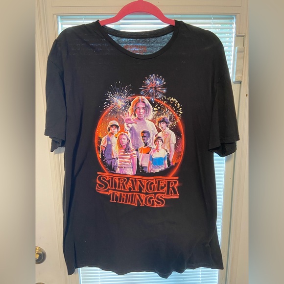 Men’s Stranger Things T-shirt - Picture 1 of 3